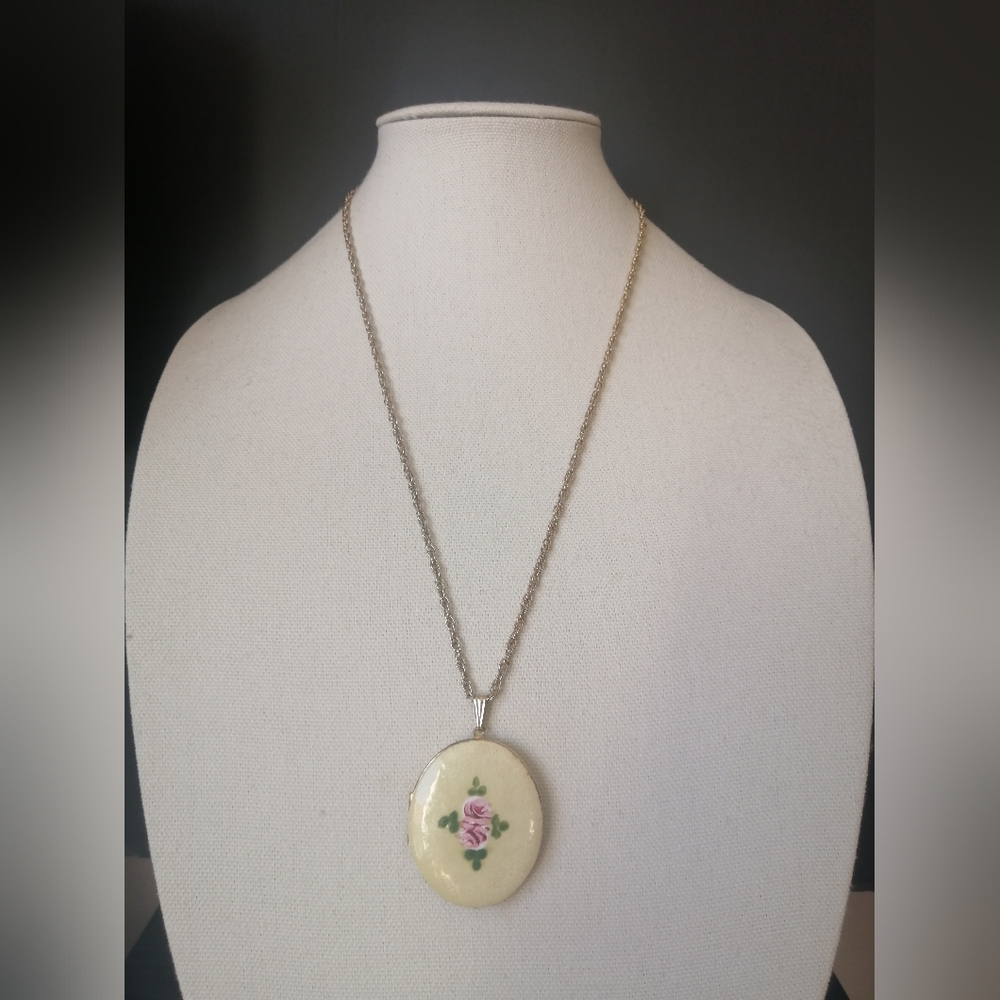Vintage Locket Necklace Hand-painted Rose Yellow Guill Goldtone Chain